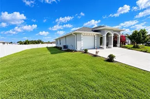 746 Homer Ave S, Lehigh Acres, FL 33973 - Photo 3