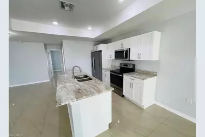 746 Homer Ave S, Lehigh Acres, FL 33973 - Photo 7