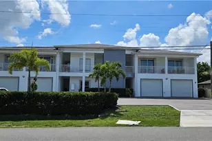 4425 SW Santa Barbara Pl, Cape Coral, FL 33914 - Photo 1