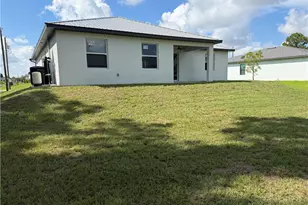 3108 19th St SW, Lehigh Acres, FL 33976 - Photo 23