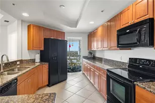 2745 1st St, Fort Myers, FL 33916 - Photo 7