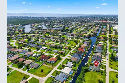 1939 SE 17th Pl, Cape Coral, FL 33990 - Photo 43