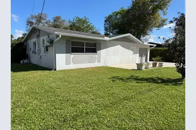 698 Muscogee Dr, North Fort Myers, FL 33903 - Photo 11