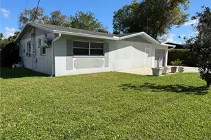 698 Muscogee Dr, North Fort Myers, FL 33903 - Photo 11