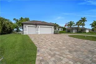 2706 Shelby Pkwy, Cape Coral, FL 33904 - Photo 3