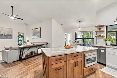 12442 McGregor Woods Cir, Fort Myers, FL 33908 - Photo 7