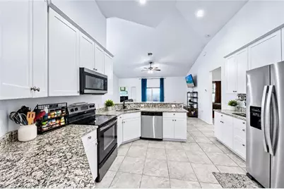 3907 11th St SW, Lehigh Acres, FL 33976 - Photo 9