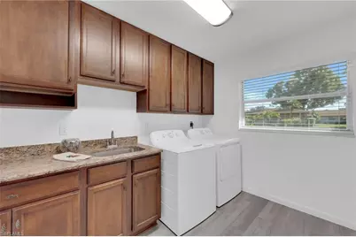 5584 Buring Ct, Fort Myers, FL 33919 - Photo 27