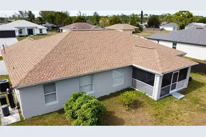 3025 NE 6th Pl, Cape Coral, FL 33909 - Photo 7