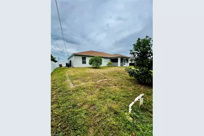 3025 NE 6th Pl, Cape Coral, FL 33909 - Photo 35
