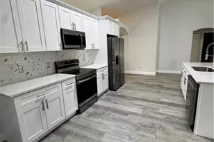 3025 NE 6th Pl, Cape Coral, FL 33909 - Photo 19