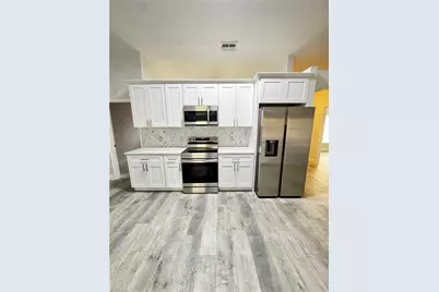 3025 NE 6th Pl, Cape Coral, FL 33909 - Photo 37