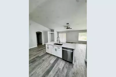 3025 NE 6th Pl, Cape Coral, FL 33909 - Photo 33