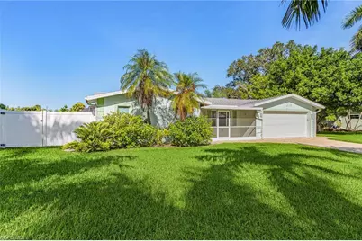 2215 Cape Way, North Fort Myers, FL 33917 - Photo 15