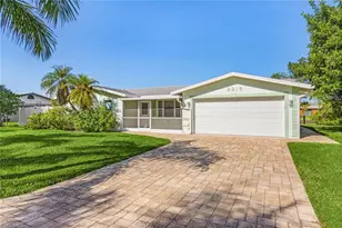 2215 Cape Way, North Fort Myers, FL 33917 - Photo 3