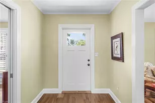 1207 Canterbury Dr, Fort Myers, FL 33901 - Photo 5