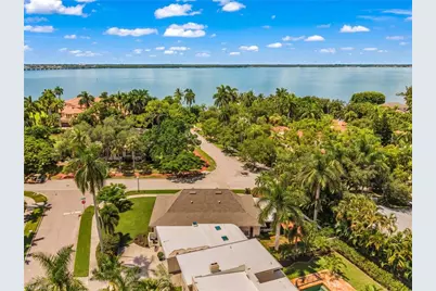 1207 Canterbury Dr, Fort Myers, FL 33901 - Photo 33