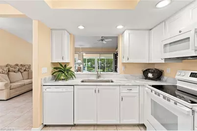 13191 Oakmont Dr #4, Fort Myers, FL 33907 - Photo 7