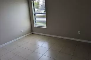 4720 SE 4th Pl, Cape Coral, FL 33904 - Photo 9