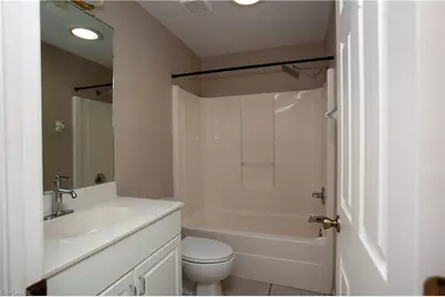 626 SE 13th Pl, Cape Coral, FL 33990 - Photo 11