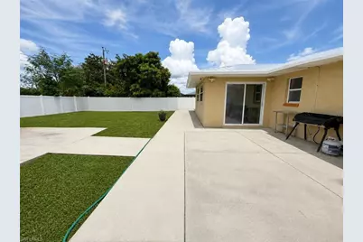 143 SE 29th St, Cape Coral, FL 33904 - Photo 11