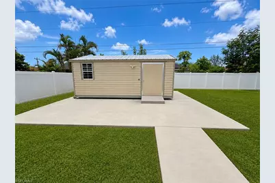 143 SE 29th St, Cape Coral, FL 33904 - Photo 13