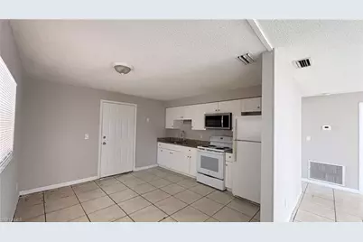 5537 10th Ave, Fort Myers, FL 33907 - Photo 5