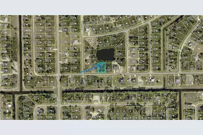 927 Lakeside Dr, Lehigh Acres, FL 33974 - Photo 1