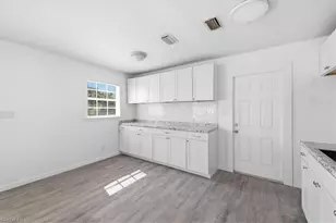 6106 Island Park Ct, Fort Myers, FL 33908 - Photo 7