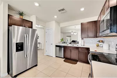1616 NE 6th Pl, Cape Coral, FL 33909 - Photo 5