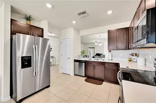 1616 NE 6th Pl, Cape Coral, FL 33909 - Photo 5