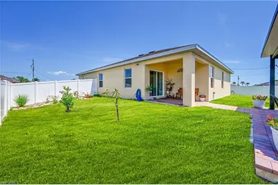 1616 NE 6th Pl, Cape Coral, FL 33909 - Photo 31