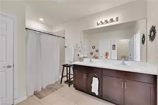 1616 NE 6th Pl, Cape Coral, FL 33909 - Photo 19
