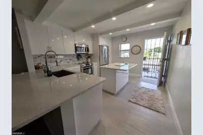 2111 Barkeley Ln #13, Fort Myers, FL 33907 - Photo 9