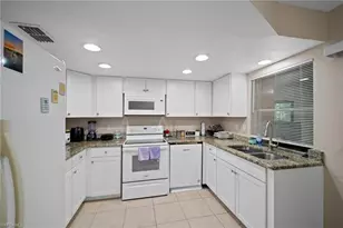 1239 SE 23rd Pl, Cape Coral, FL 33990 - Photo 13