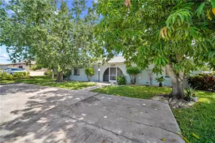 1239 SE 23rd Pl, Cape Coral, FL 33990 - Photo 1