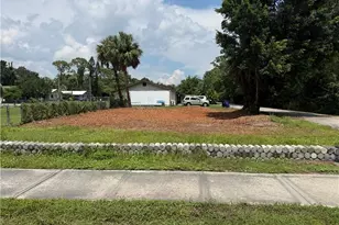 1209 Laurel Dr, North Fort Myers, FL 33917 - Photo 1