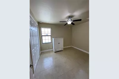 511 SW 7th Pl, Cape Coral, FL 33991 - Photo 27