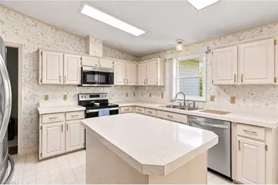 19875 Frenchmans Ct, North Fort Myers, FL 33903 - Photo 7