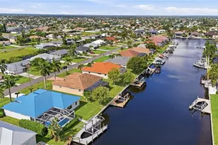1819 SW 47th St, Cape Coral, FL 33914 - Photo 9