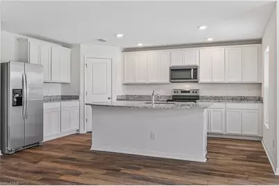 844 Gen D Macarthur Ave, Labelle, FL 33935 - Photo 7