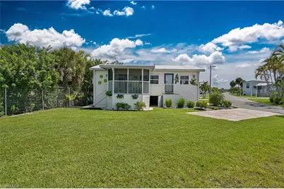 19681 Summerlin Rd #418, Fort Myers, FL 33908 - Photo 3