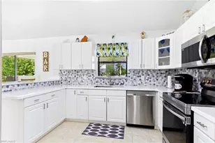 4352 Agualinda Blvd, Cape Coral, FL 33914 - Photo 9