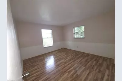 1213 SW 48th Ter #B, Cape Coral, FL 33914 - Photo 5