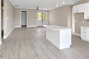 3027 2nd St, Fort Myers, FL 33916 - Photo 7
