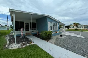 9033 Flamingo Cir, North Fort Myers, FL 33903 - Photo 11