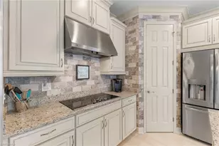2736 Lambay Ct, Cape Coral, FL 33991 - Photo 9