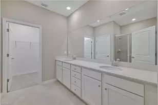 20550 Hazelnut Ct S, Lehigh Acres, FL 33928 - Photo 23