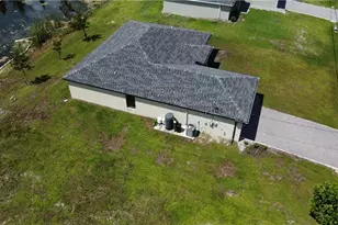 1730 NW 6th Pl, Cape Coral, FL 33993 - Photo 31