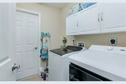 3208 SE 1st Pl, Cape Coral, FL 33904 - Photo 19